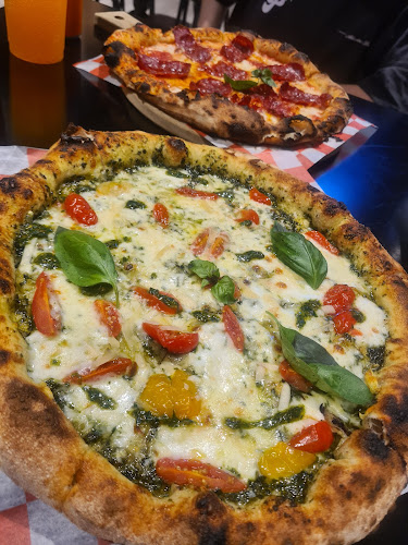 Comentarii opinii despre Capo’s Pizza