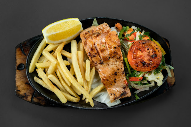 Golden Fork Restaurant Khalidiyah Mall - Abu Dhabi