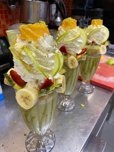 Opinii despre Karaz Al Sham Juices în Abu Dhabi - Hospitality and gastronomy