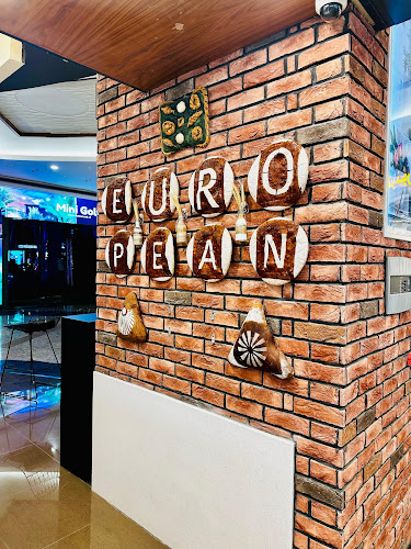 European Bakery- Cakes | Croissants | Sandwiches