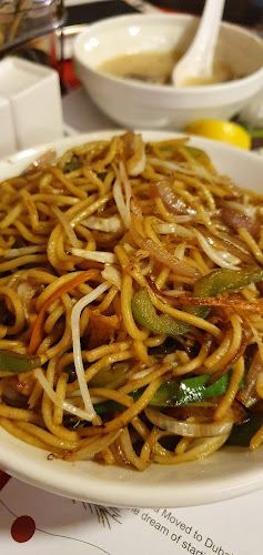 Opinii despre Eat and Drink Restaurant în Dubai - Hospitality and gastronomy