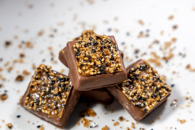 GOLDEN RIBBON CHOCOLATES - Hospitality and gastronomy