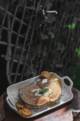 Opinii despre Luvana specialty cafe în Abu Dhabi - Hospitality and gastronomy