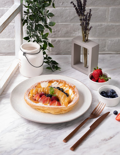 Risen Café and Artisanal Bakery, Barsha Heights - Hospitality and gastronomy