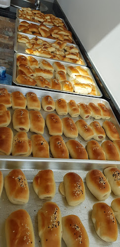 Comentarii opinii despre Al Fatayir Al Dumashqia Bakery الفطائر الدمشقية