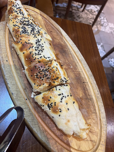 Opinii despre Zou Zou Turkish & Lebanese Restaurant Dubai Mall în Dubai - Hospitality and gastronomy