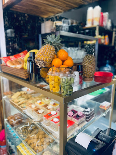 F10 Cafeteria - Abu Dhabi