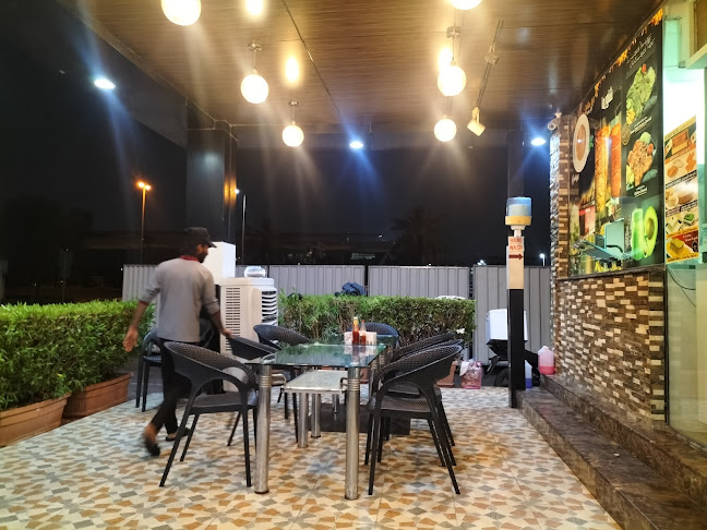 Luzan Cafeteria and Restaurant