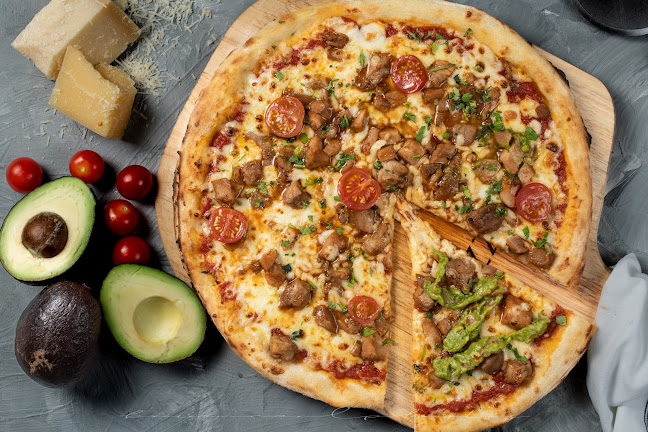 Opinii despre Sicilian Pizza în Abu Dhabi - Hospitality and gastronomy