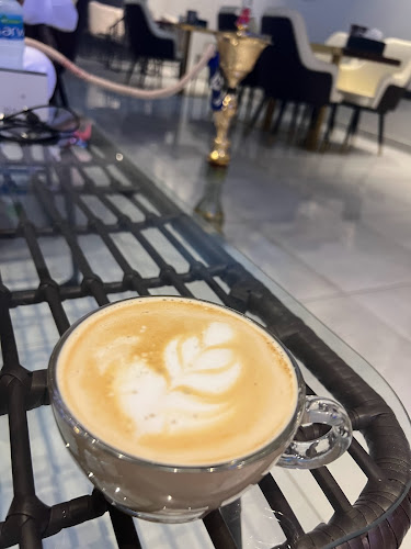 Comentarii opinii despre Rain windy cafe