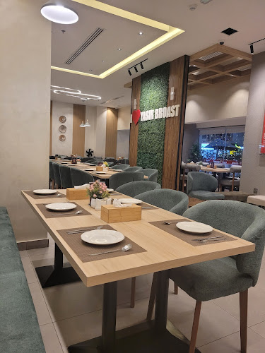 Yasir broast Rolla BR - Sharjah