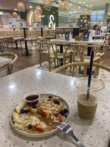 Poke & Co - BCT - Hospitality and gastronomy