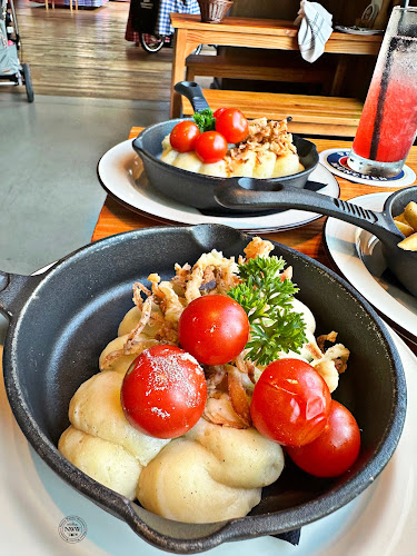 25hours Hotel Dubai One Central - Trade Center St - Dubai