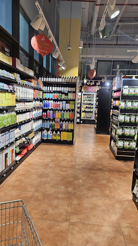 Organic Foods & Café (Mirdif) - Hospitality and gastronomy