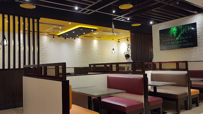 Opinii despre SFC Plus - Southern Fried Chicken în Abu Dhabi - Hospitality and gastronomy