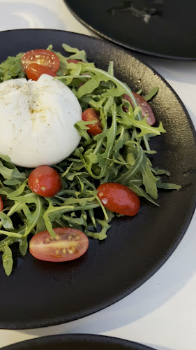 Opinii despre Rossovivo Artisan Pizza în Dubai - Hospitality and gastronomy