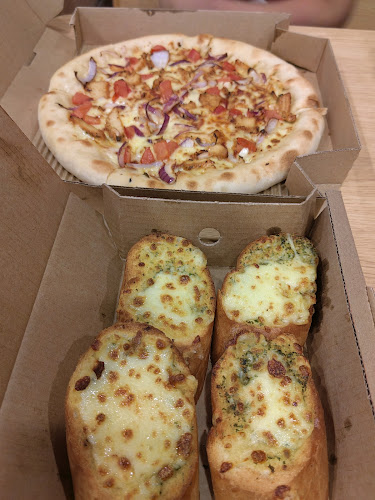 Pizza Hut - Hospitality and gastronomy