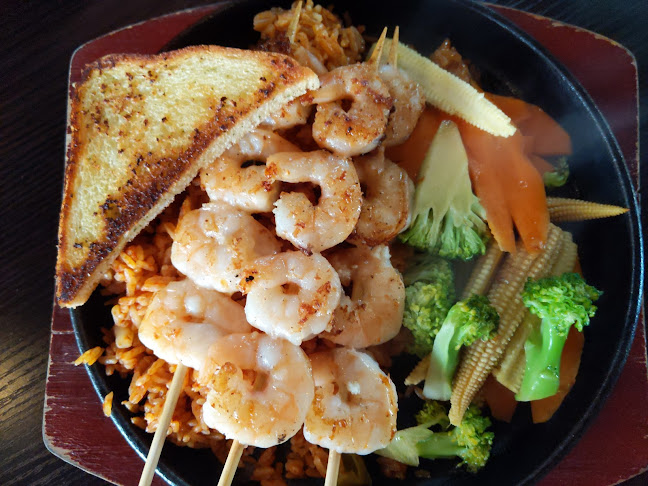 Opinii despre مطعم ألذ شي în Sharjah - Hospitality and gastronomy