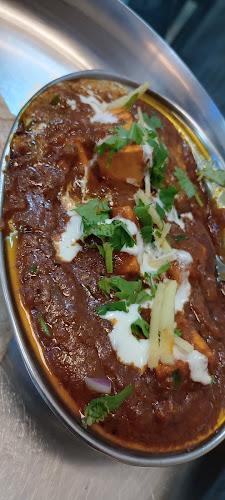 Comentarii opinii despre Royal Foods Restaurant (ਪੰਜਾਬੀ ਢਾਬਾ)