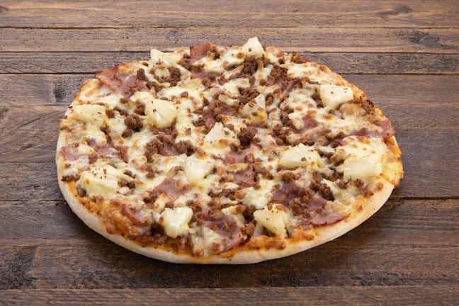 Yellow Cab Pizza-Karama - Hospitality and gastronomy