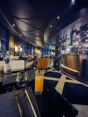 Stratos Revolving Lounge & Bar - Hospitality and gastronomy