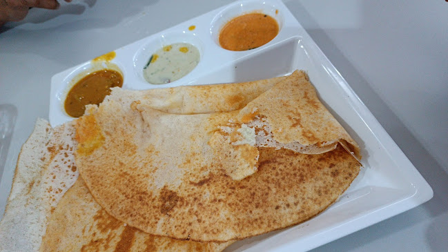 89VR+FX7 - Behind Mashreq Bank, King Fais Street, Al Mahatah - Sharjah