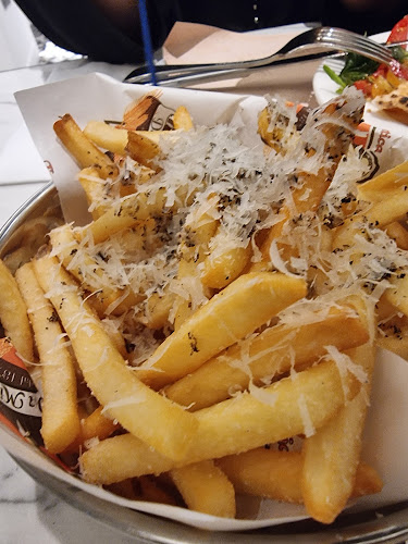 Opinii despre L'Antica Pizzeria da Michele JBR în Dubai - Hospitality and gastronomy