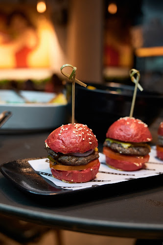 KETCH UP Dubai Restaurant - Dubai