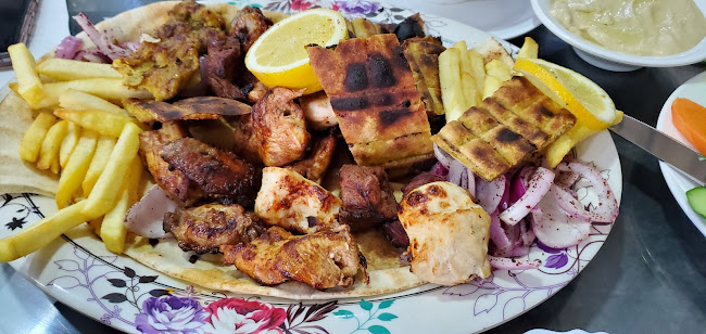 Comentarii opinii despre Restaurant and Cafeteria Champions Sports