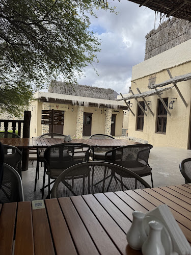 Opinii despre ALHAJARAIN RESTAURANT - مطعم الحجرين în Dubai - Hospitality and gastronomy