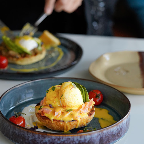 Opinii despre NAWA Cafe în Abu Dhabi - Hospitality and gastronomy