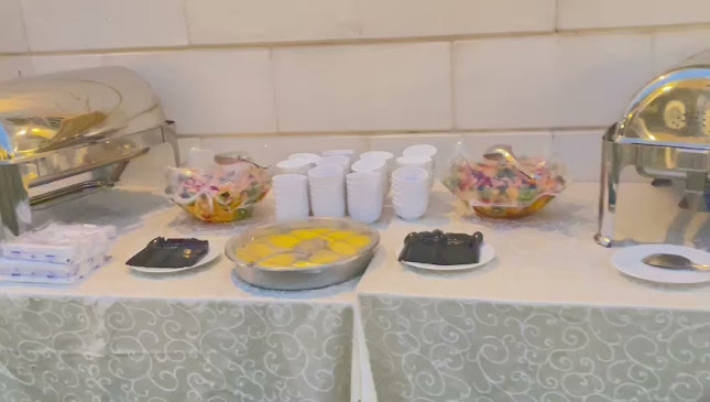 Opinii despre AL MALLAH Restaurant & Cafeteria în Abu Dhabi - Hospitality and gastronomy