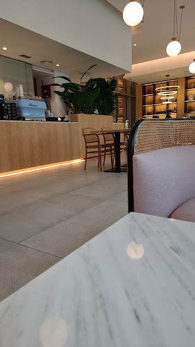 Parlour Boutique - Dubai