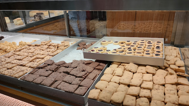 Opinii despre Chun Xing (Luckin Spring) Bakery în Dubai - Hospitality and gastronomy