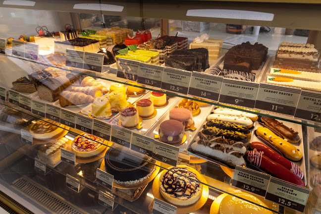 Katrina Sweets and Confectionery (Coffee and Cakes) - Jumeirah Village Circle - Dubai
