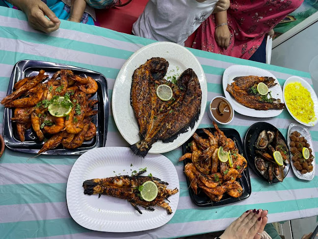 89X7+4QH - Hay Al Sharg - Sharjah