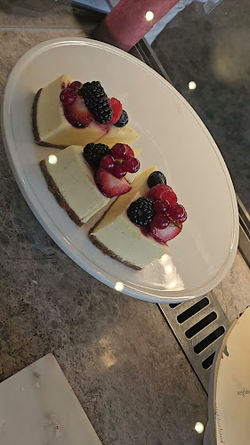 Opinii despre Milk Bakery în Dubai - Hospitality and gastronomy