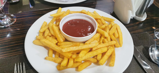 Al Reem Restaurant - Hospitality and gastronomy