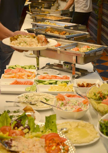 Al Khobaisi - Al Ittihad Rd - Al Khabaisi - Dubai