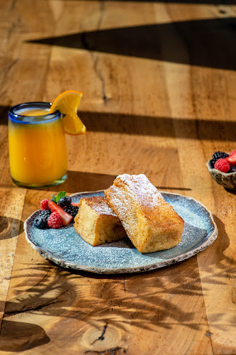 Comentarii opinii despre Amazone Restaurant & Cafe MBR District 1 Meydan