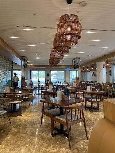 Alloro - Hospitality and gastronomy