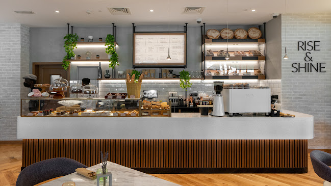 Risen Café and Artisanal Bakery, Barsha Heights