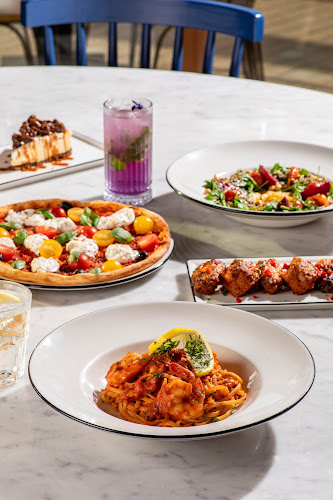 Opinii despre PizzaExpress Umbrella Beach în Fujairah - Hospitality and gastronomy