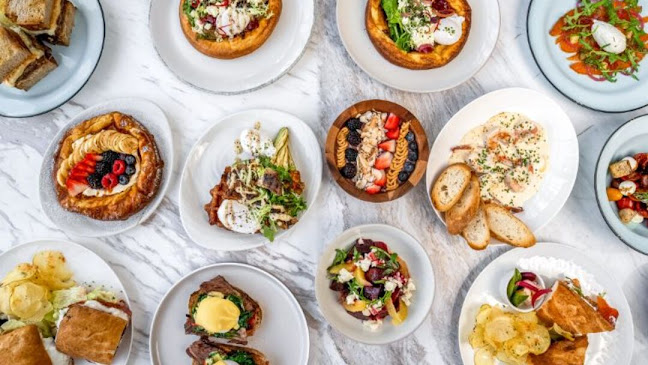 Opinii despre Risen Café and Artisanal Bakery, Barsha Heights în Dubai - Hospitality and gastronomy