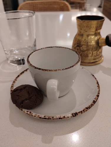 Opinii despre Shababeek Restaurant în Sharjah - Hospitality and gastronomy