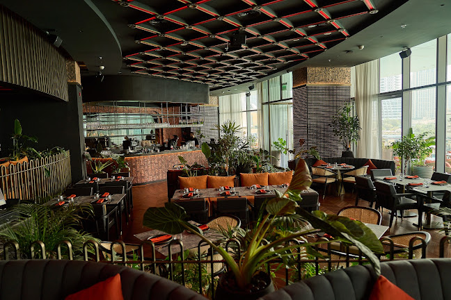 Fashion Avenue, The Dubai Mall - 2F - Financial Ctr St - Dubai