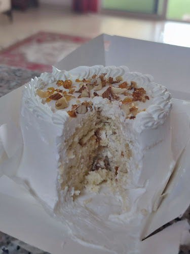 Take Happy Sweets And Cakes - Abu Dhabi