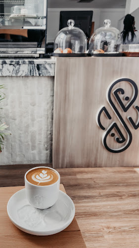 Opinii despre Heron Specialty Coffee în Ras Al-Khaimah - Hospitality and gastronomy