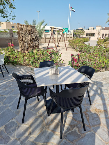 hideoutspecialitycafe