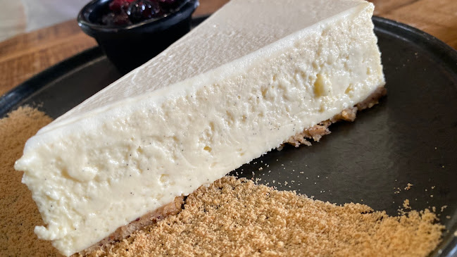 SHE BURGER- Dar al wasl - Hospitality and gastronomy